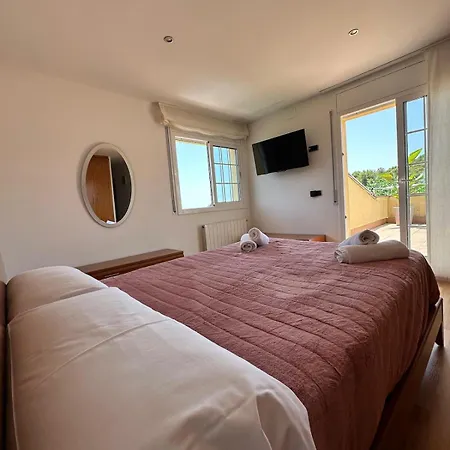 Seahomes Vacations - Charming House With Private Pool * Santa Susanna
