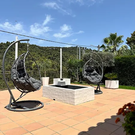 Seahomes Vacations - Charming House With Private Pool