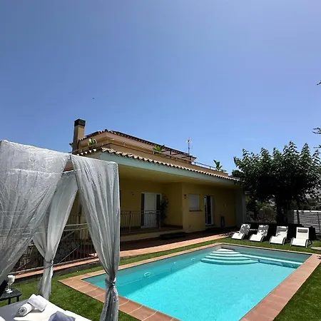 Seahomes Vacations - Charming House With Private Pool 別荘